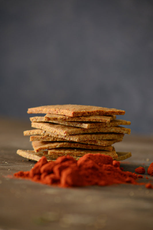 Galletas rústicas con paprika y ajo